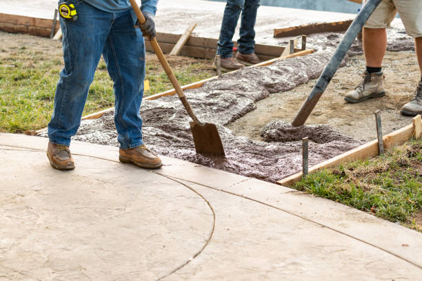 Best Concrete Sidewalk Installation in Tres Arroyos, NM